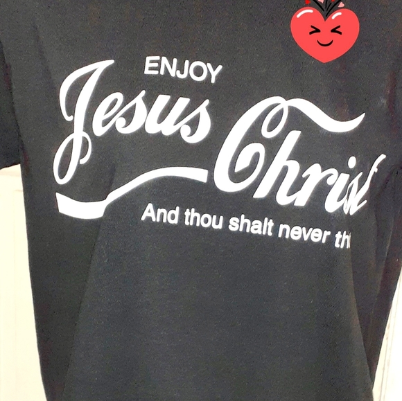 T Shirt - Picture 2 of 2